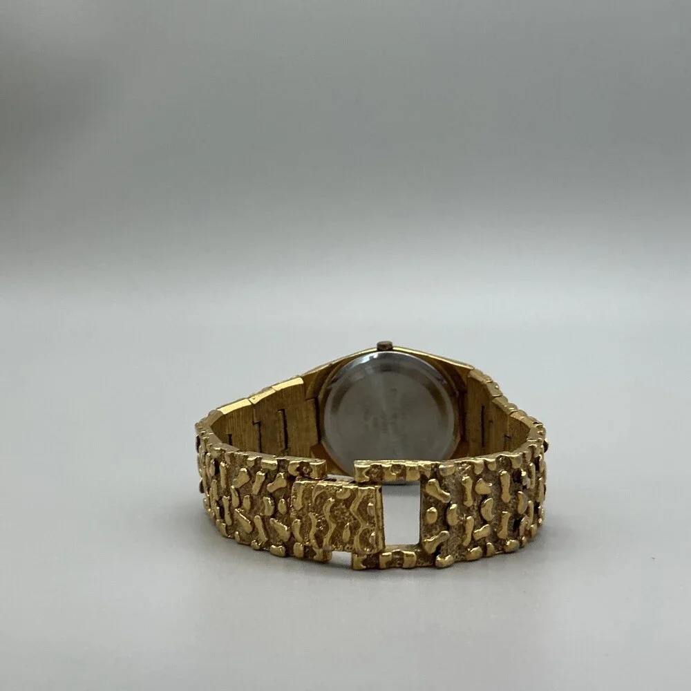 Vtg Event Diamond Men Watch 32mm Nugget Texture Band Gold Tone New Battery 7.75